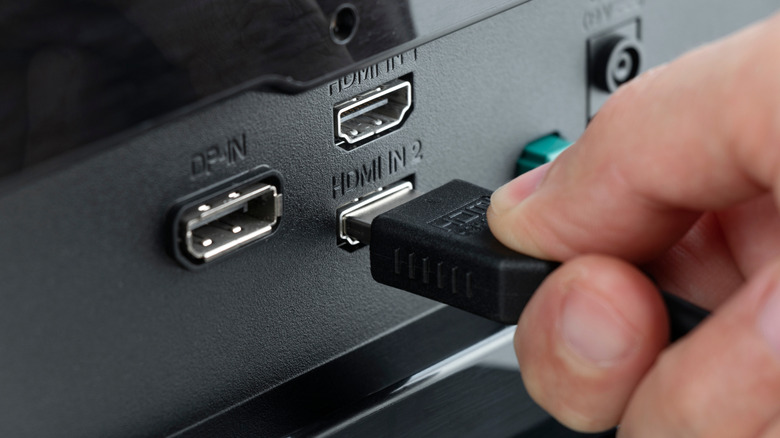 5 devices you can connect to your smart TV without needing HDMI