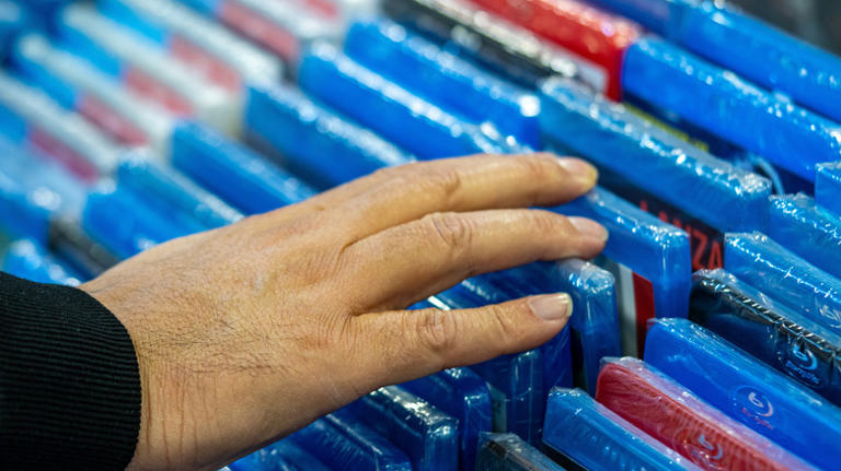 4 subscription services that still let you rent discs