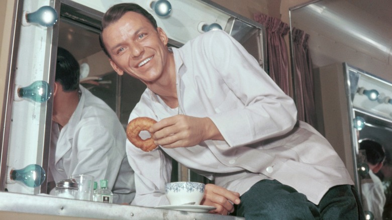 Here's exactly how Frank Sinatra loved his breakfast sandwiches
