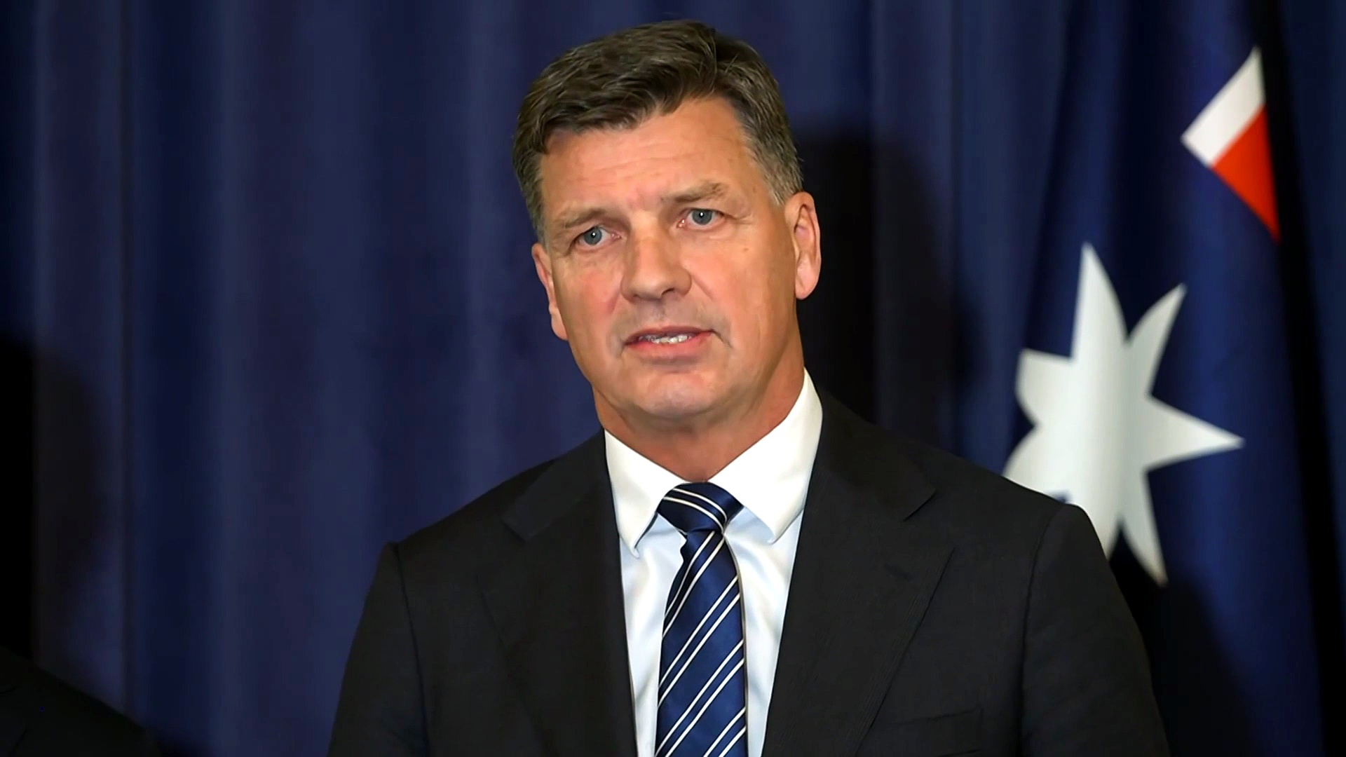 Opposition leader claims they could save $31 billion from budget to ...