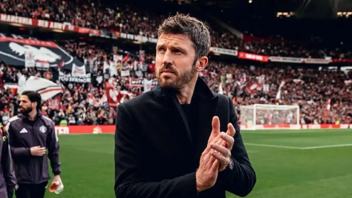 Carrick dan Fernandes berbaikan, Manchester United siap hadapi Chelsea!