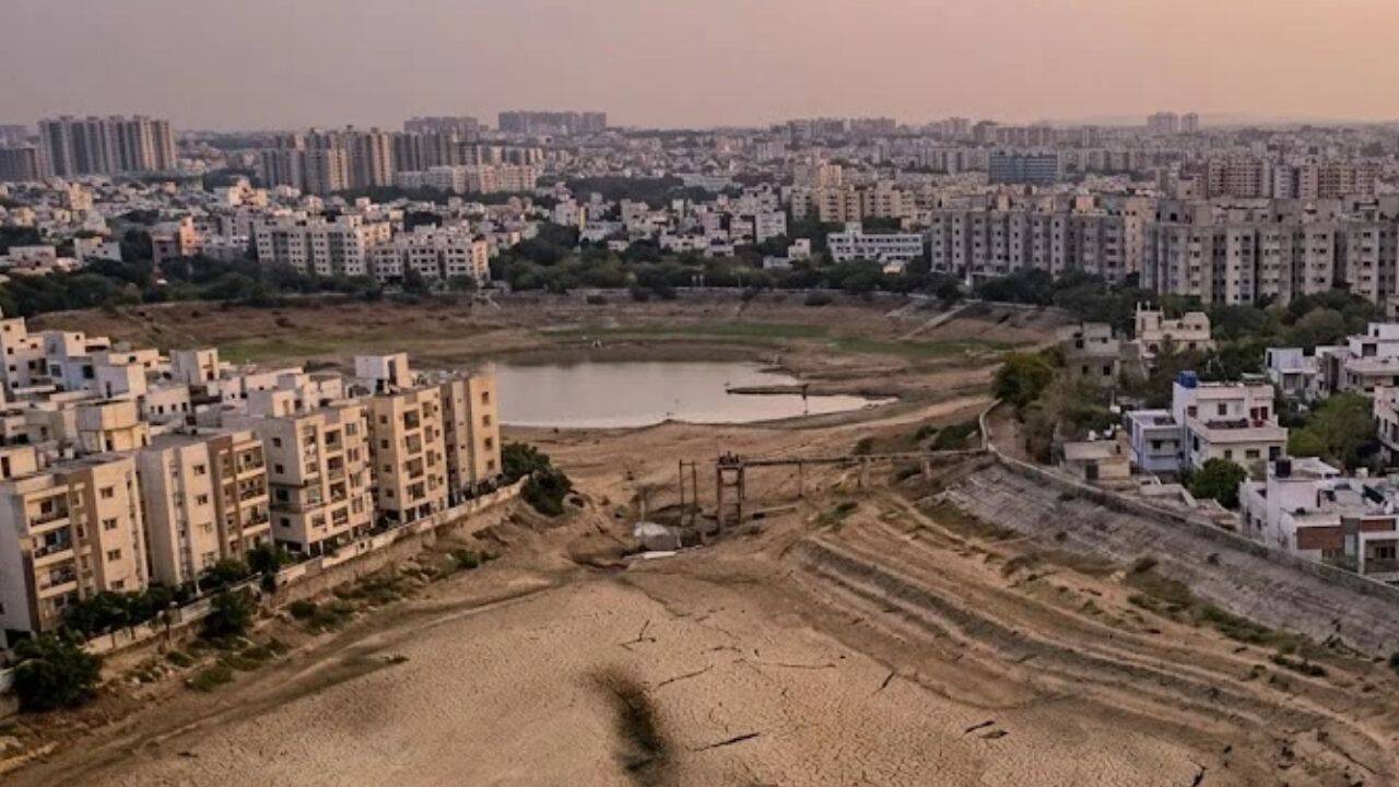 Hyderabad reservoir levels plunge: HMWSSB data show 16.952 TMC drop ...