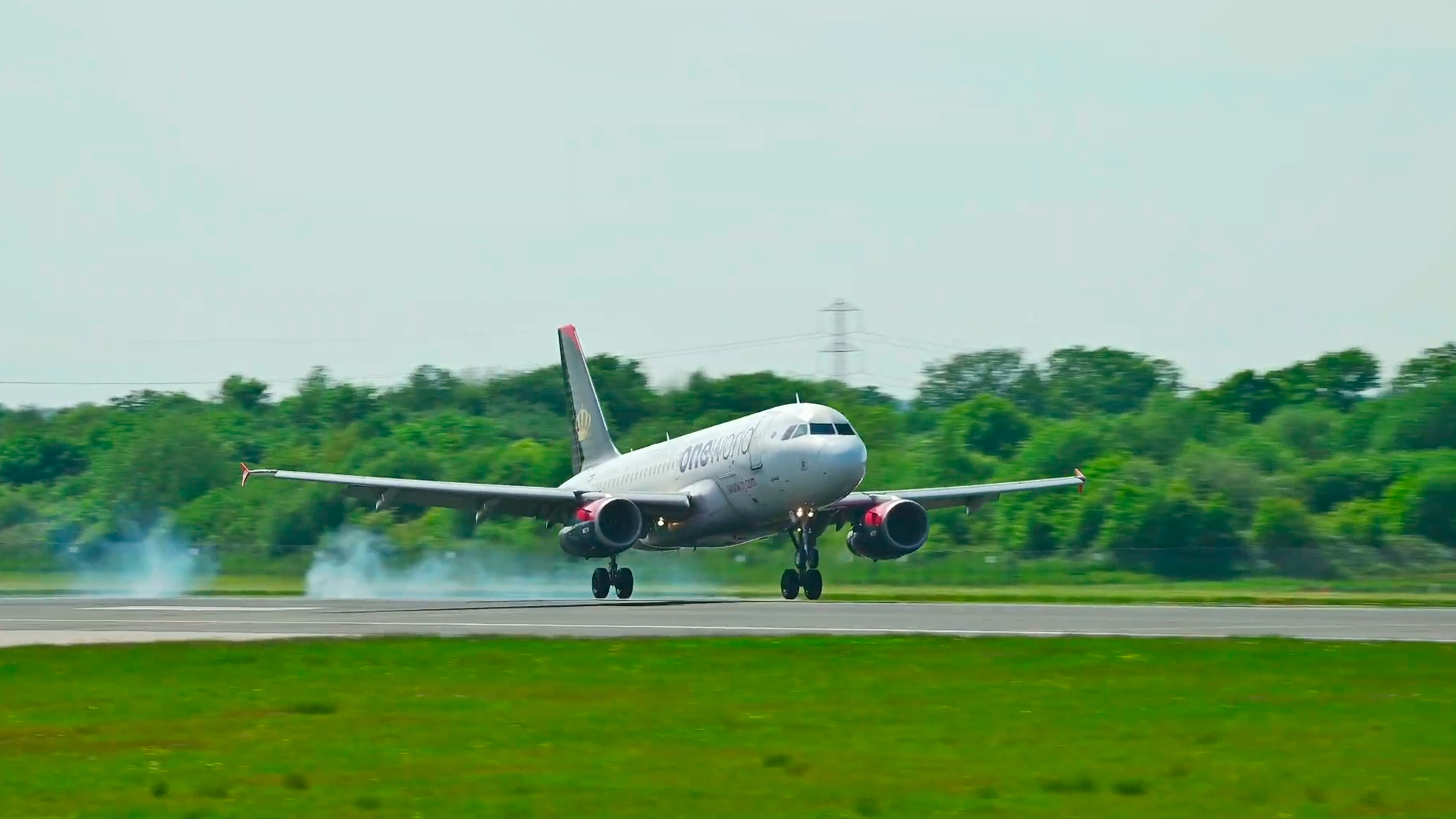 Plane lands beyond the touchdown zone