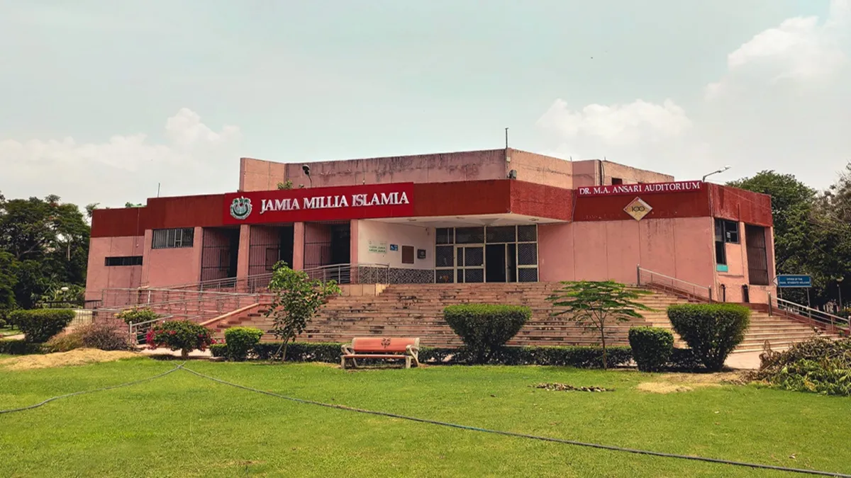 Jamia student protest ends? University agrees to hold union elections ...