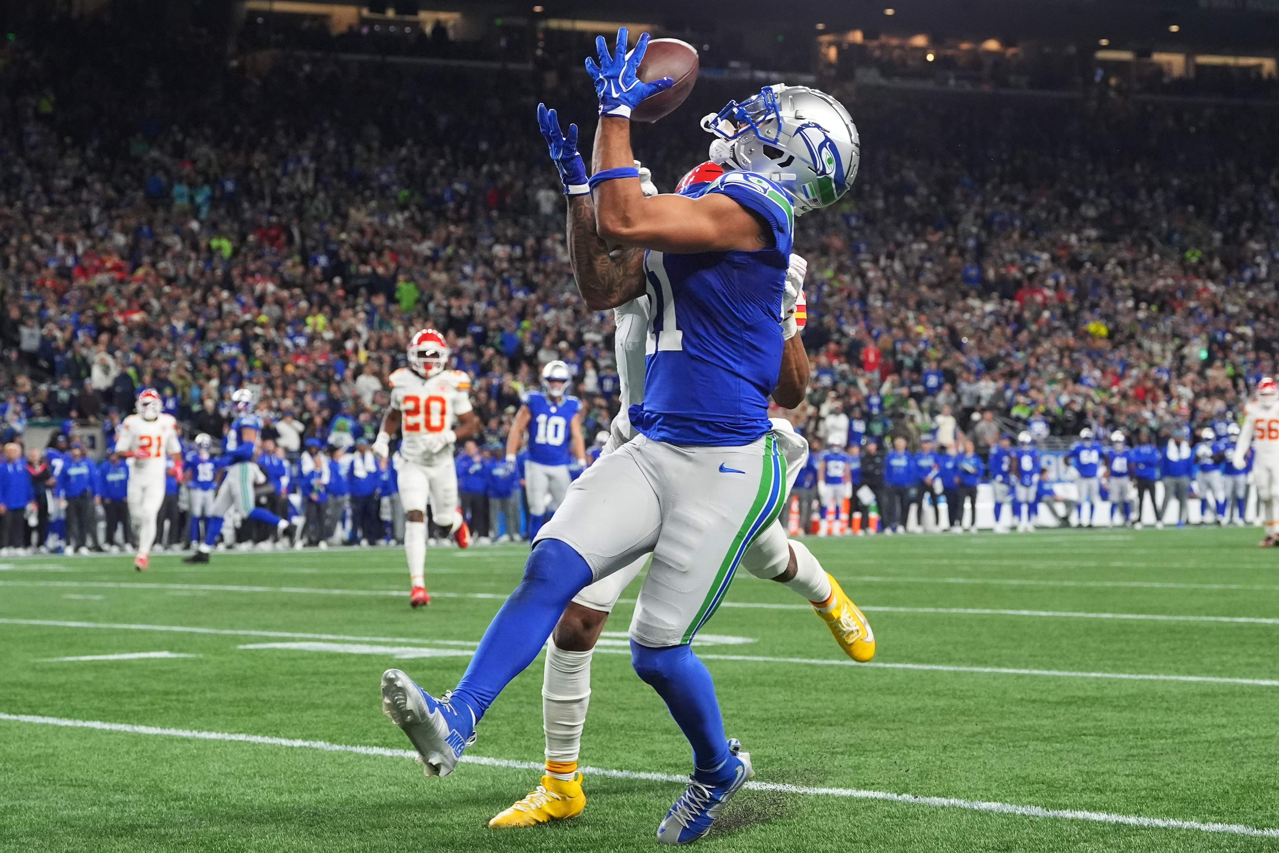 Jaxon Smith-Njigba has 150 receiving yards and a score in the Seahawks ...