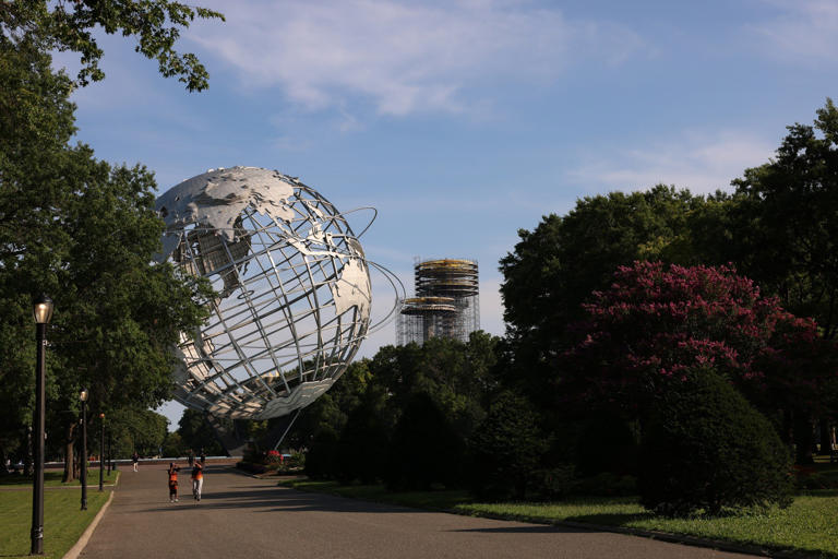 Why 80% of Manhattan buyers are looking elsewhere—and the borough ...