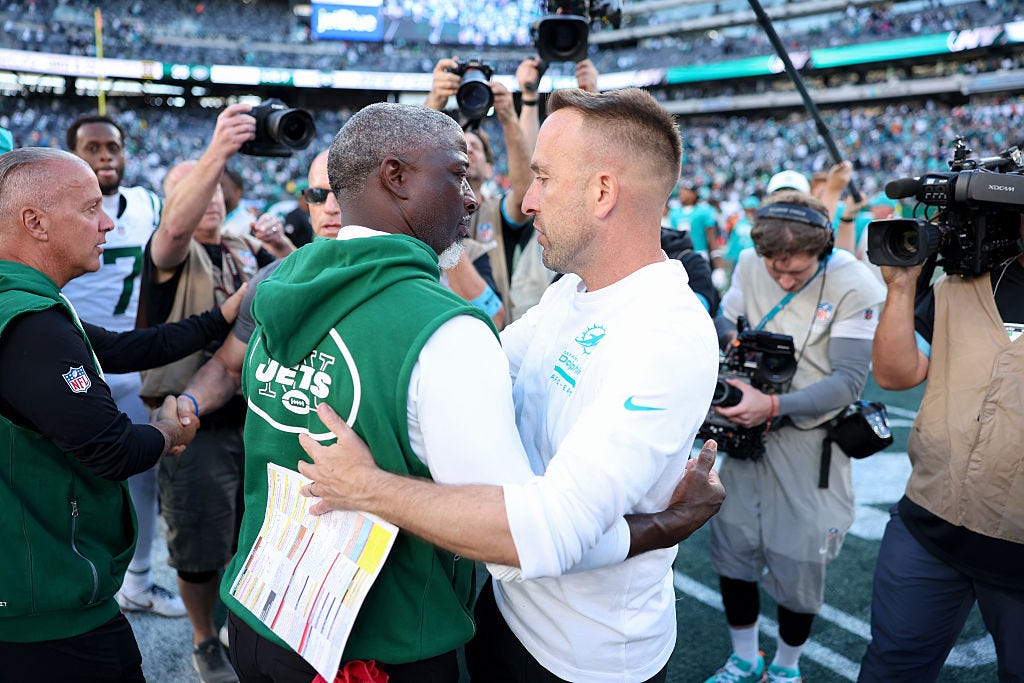Jeff Hafley didn't expect waterfall celebration after Dolphins' first win