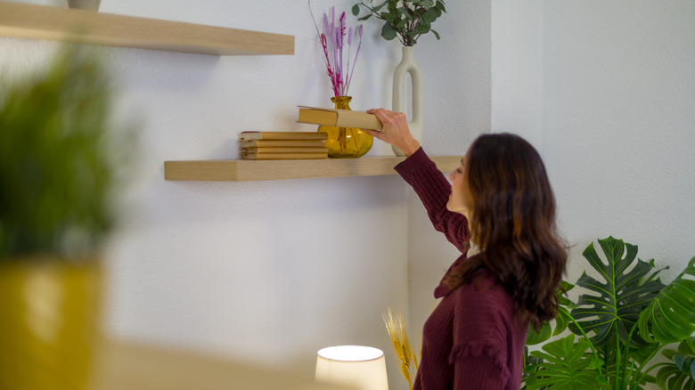 No more boring single shelves: Add more wall storage with an ...