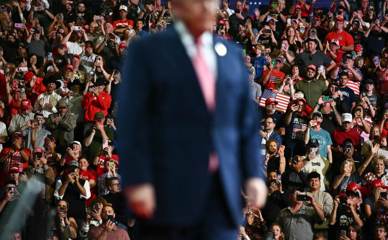In America's conservative heartland of Kansas, Democrats dream of victory