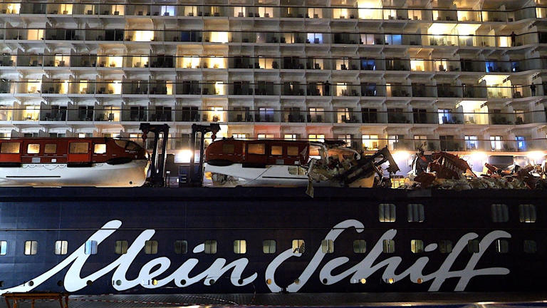 Cruise ship collides with container vessel at German North Sea port