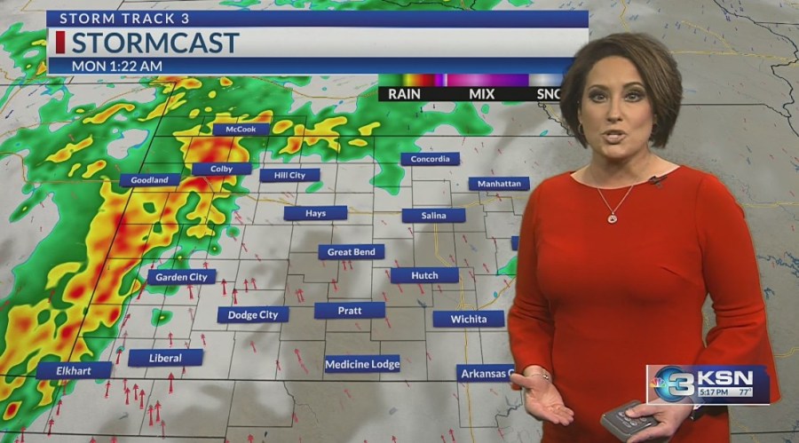 Storm Track 3 forecast: Damp start to the workweek with cool temps
