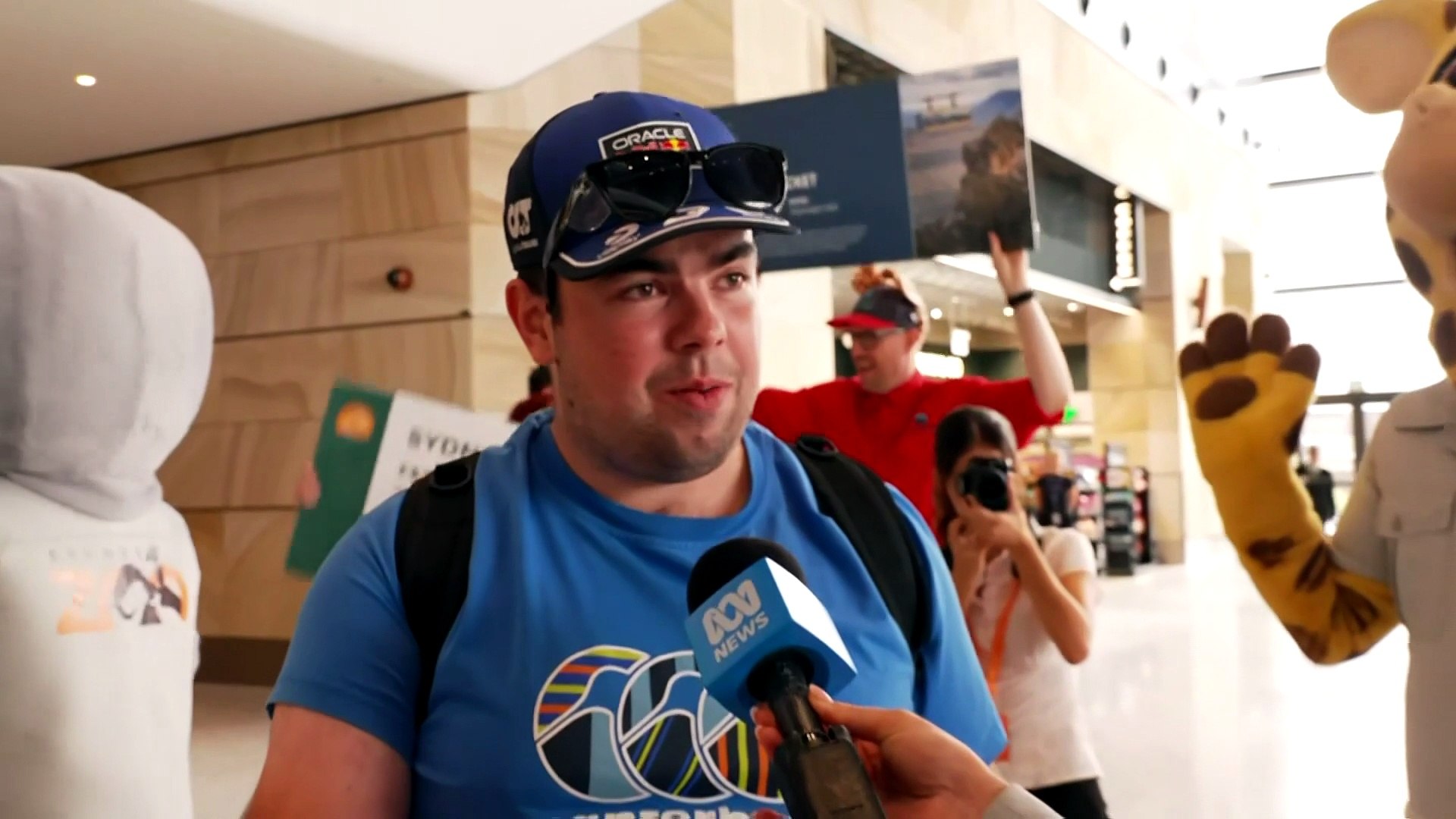 First international flight departs from Western Sydney International ...