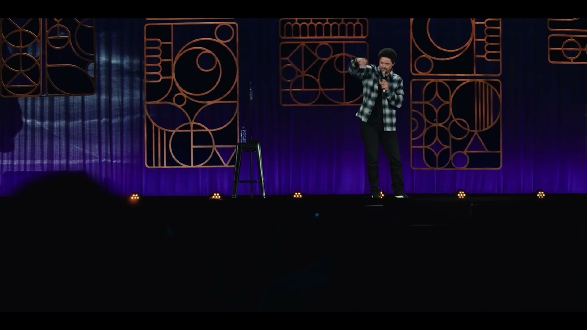 Trevor Noah reveals what it’s really like flying a budget airline in ...