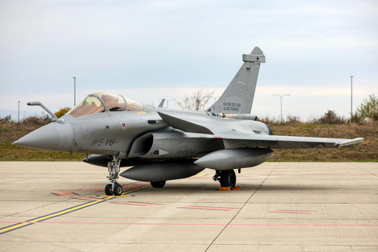 France works with 10 European nations to increase strength as nuclear ...