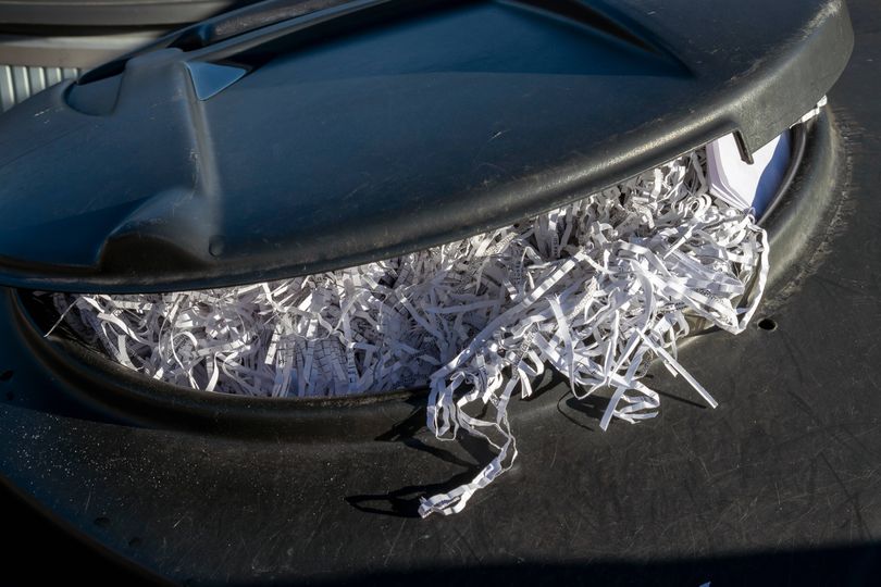 Binman explains whether shredded paper should be put in recycling bins ...