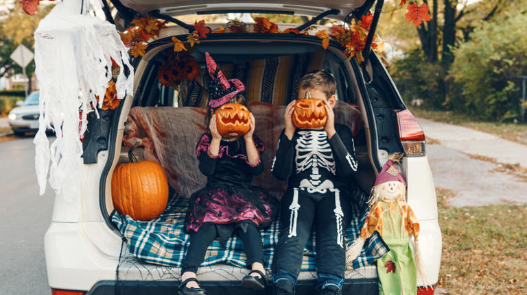 4 ideas to deck out your car for the next Halloween trunk-or-treat