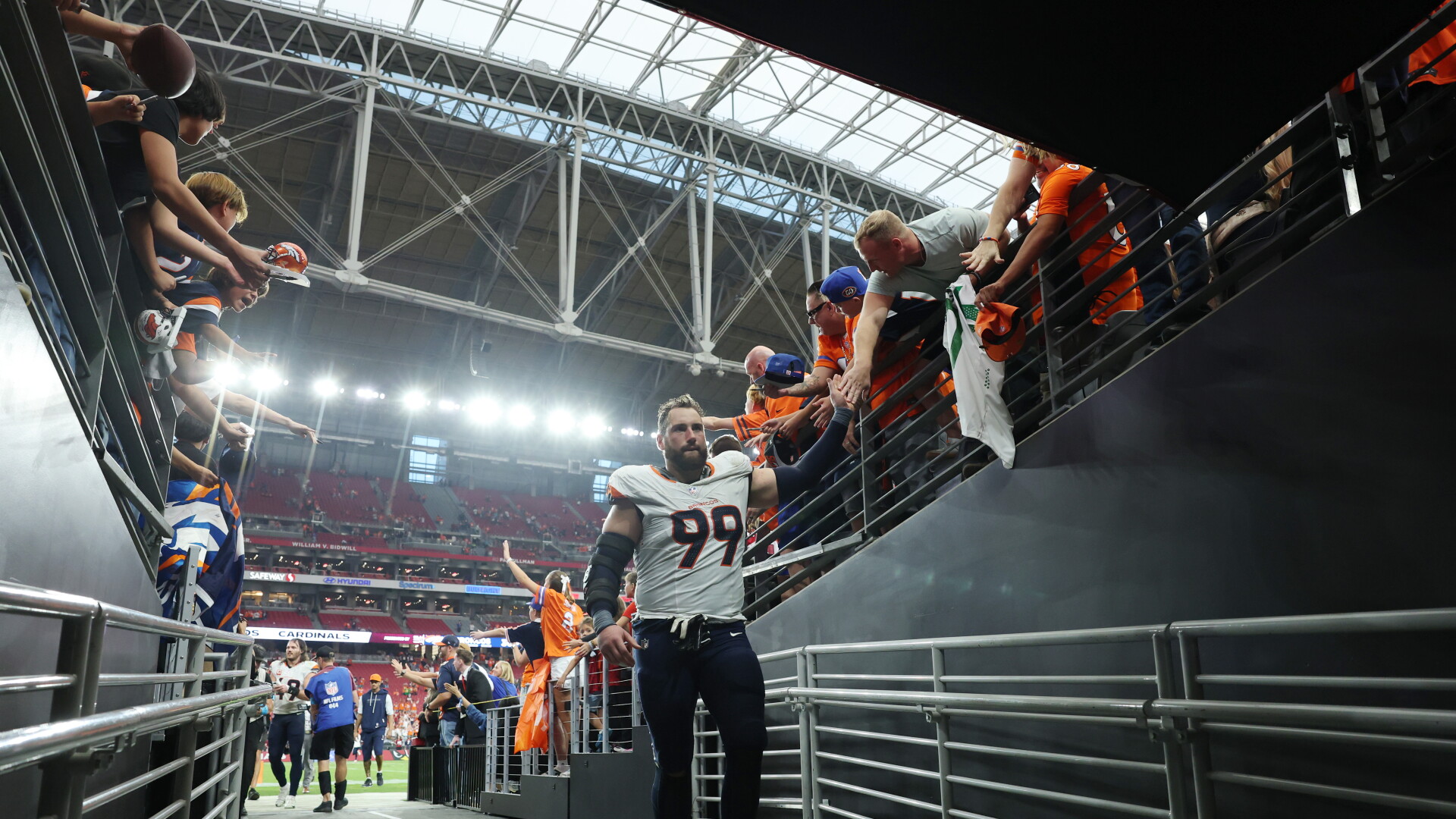 Broncos DT Zach Allen says he'll be fine after hurting hamstring