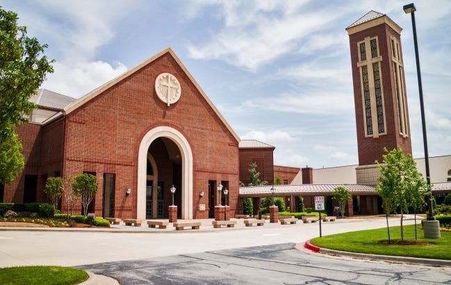 Crossings Community Church senior pastor announces post transition