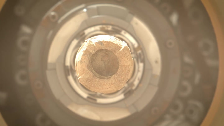 Perseverance rover studies rock that could help answer past Mars life ...