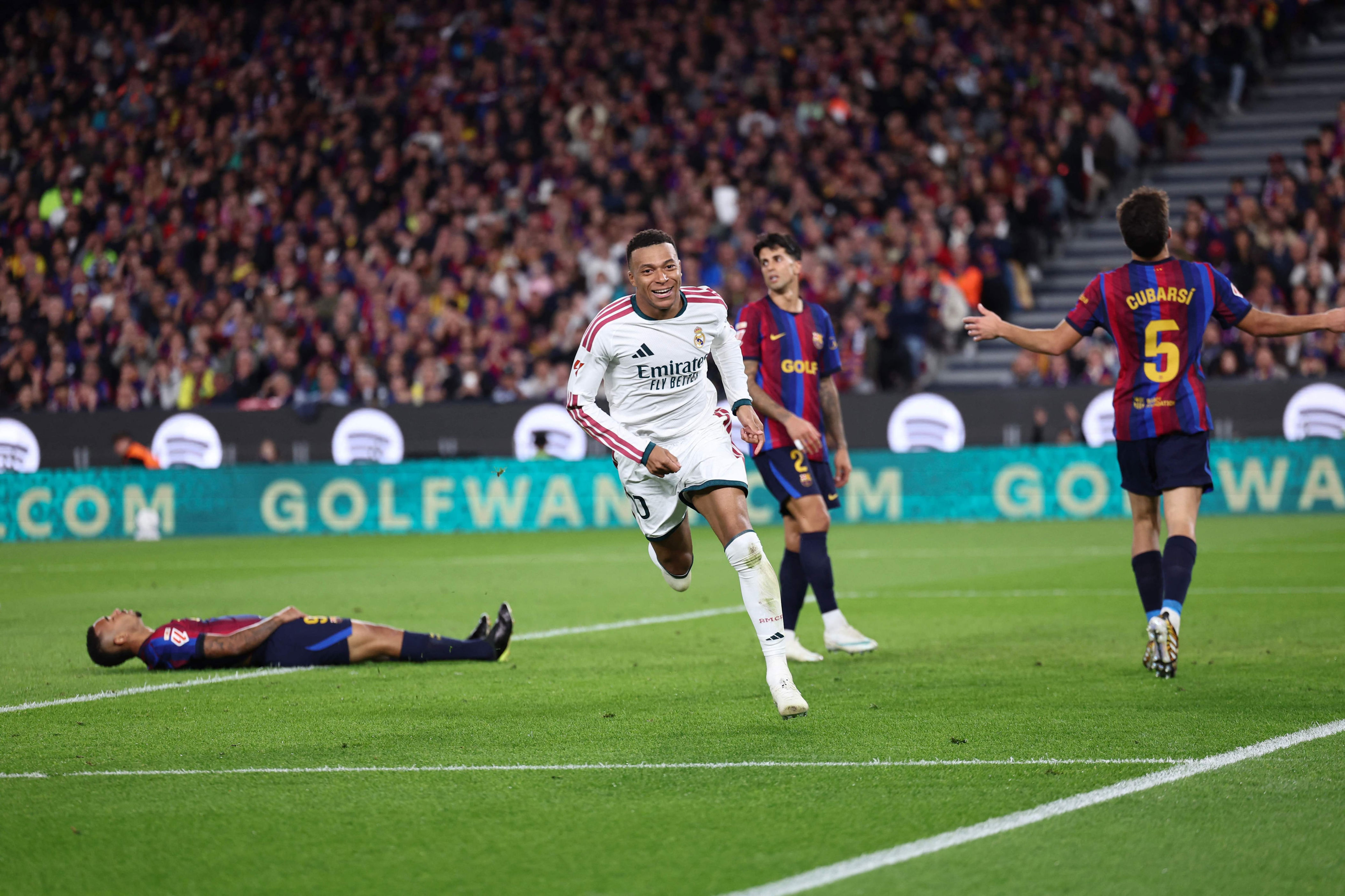 Mbappé scores twice as Real Madrid wins El Clásico 2-1