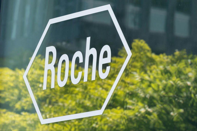 Roche targets emerging oncology market with new lung-cancer drug