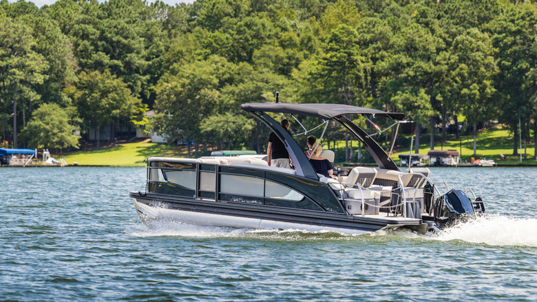 10 best pontoon boats for a retiree, ranked by affordability