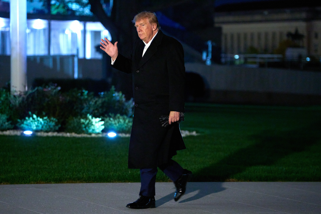 Trump: 'People don't talk' about Democrats' strongest 2028 candidate