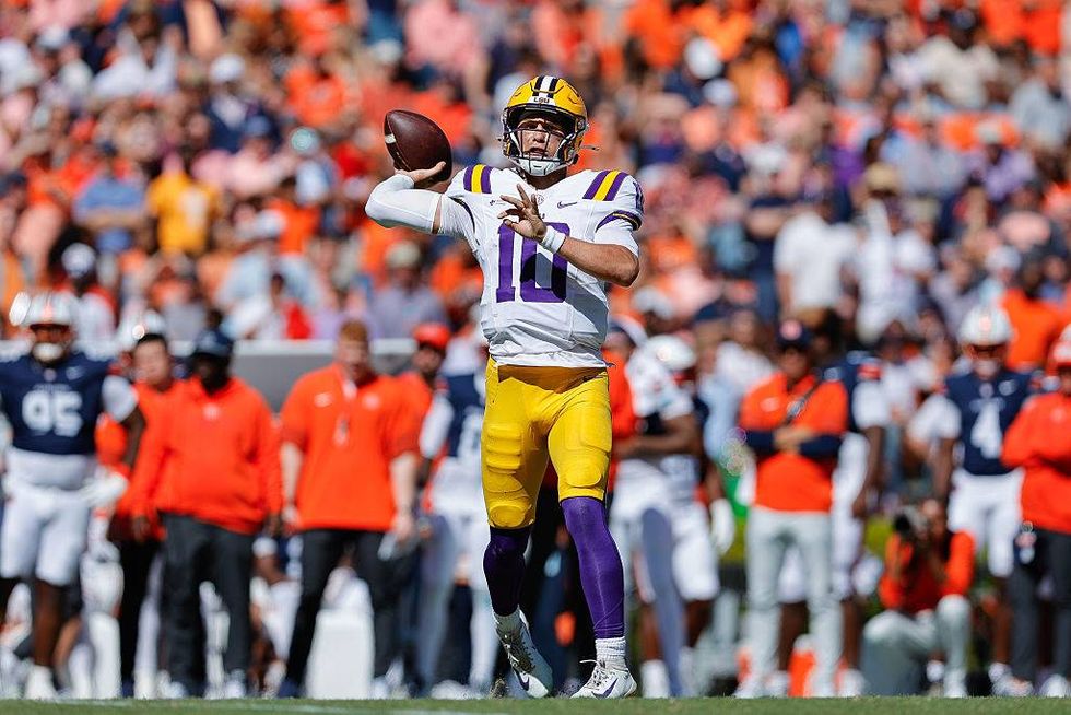 Sam Leavitt leads LSU’s surge as Tigers prepare for November showdowns