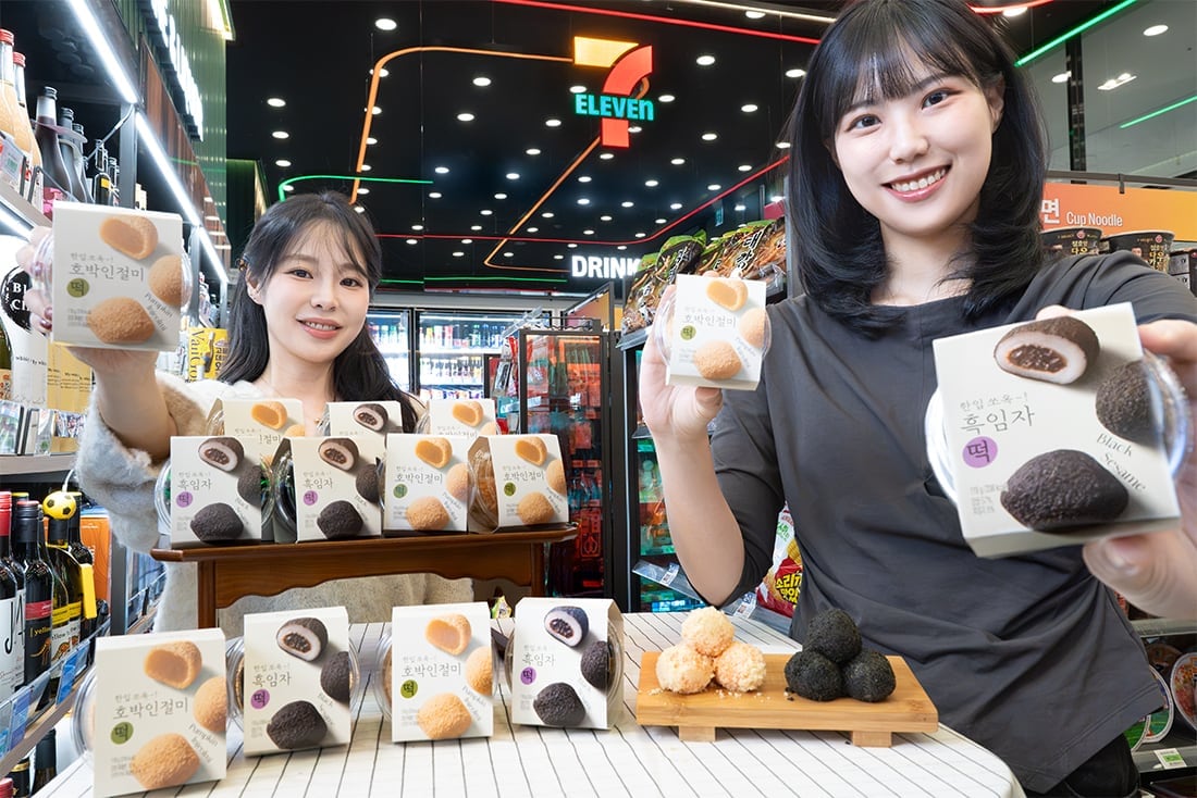 Chocolate, pizza rice cakes lead convenience store dessert boom