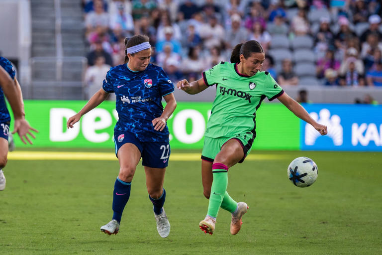 San Diego Wave keep NWSL Shield hopes alive with draw against Boston