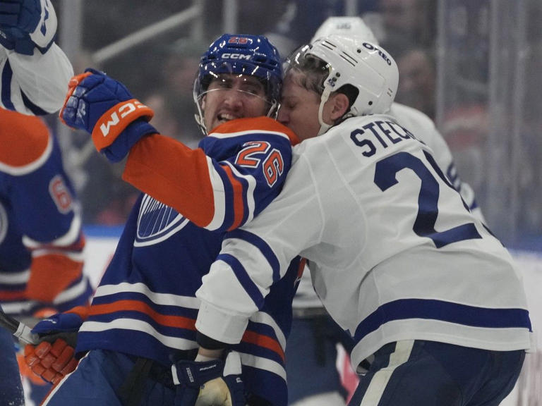 One of Babcock's prized Edmonton Oilers forward lines is failing. How ...
