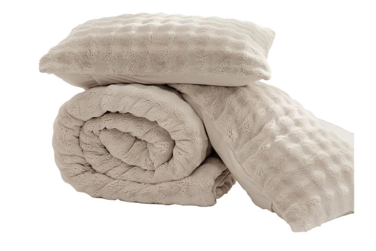 This comforter set worked like a charm warming up a chilly bedroom in a ...