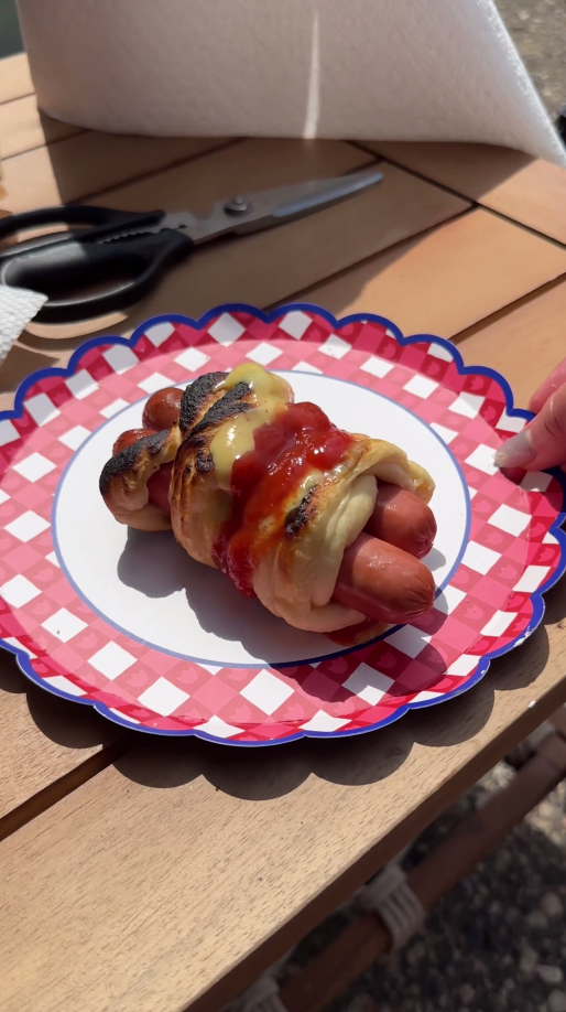 The easy trick for crispy and juicy wrapped hot dogs