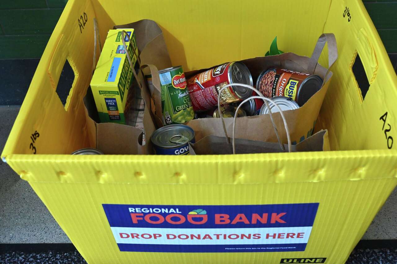 Hochul announces $8.3M in new grants for food banks