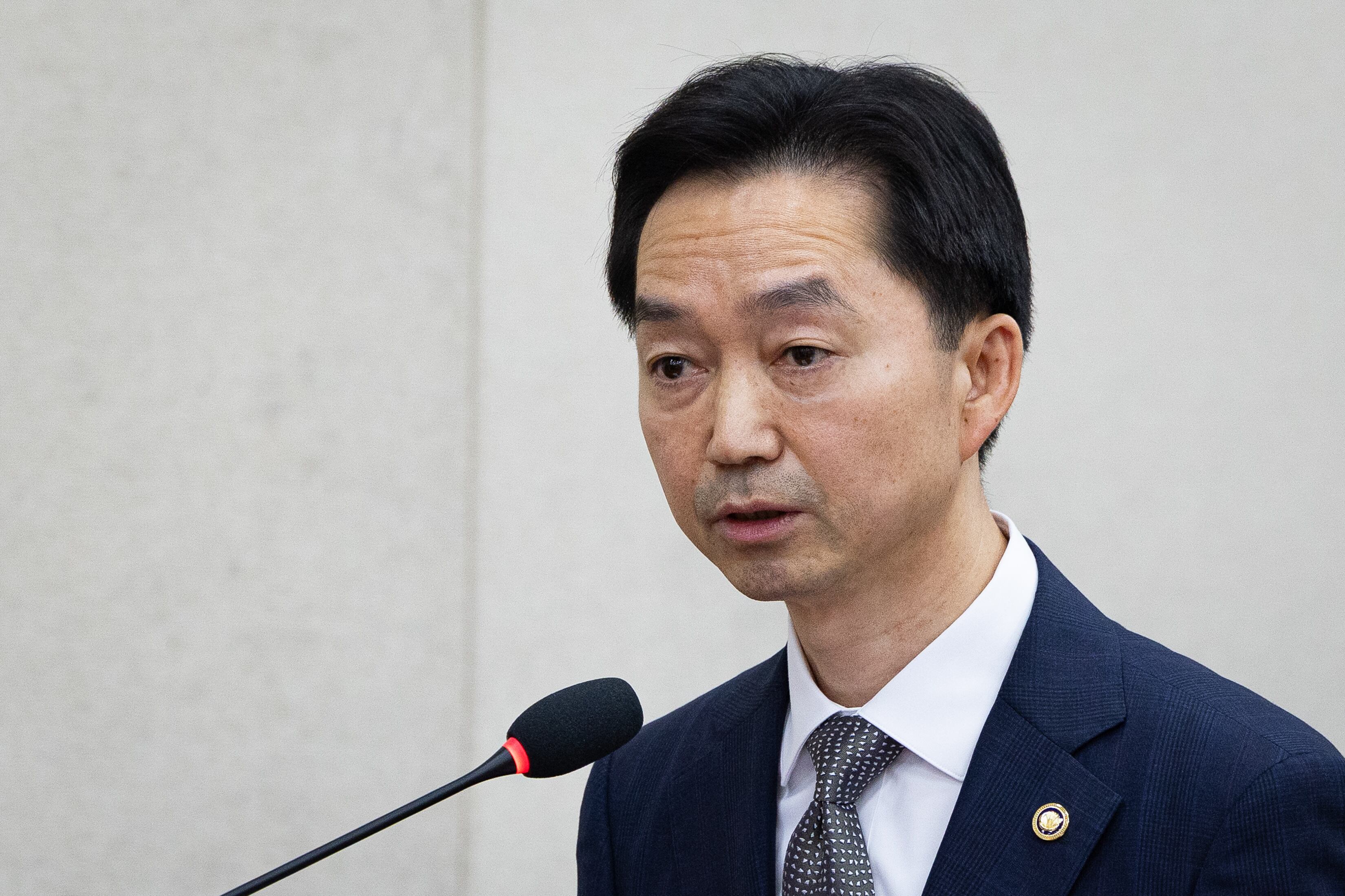 Police chiefs acknowledge flaws in Han Dong-hoon daughter's laptop probe