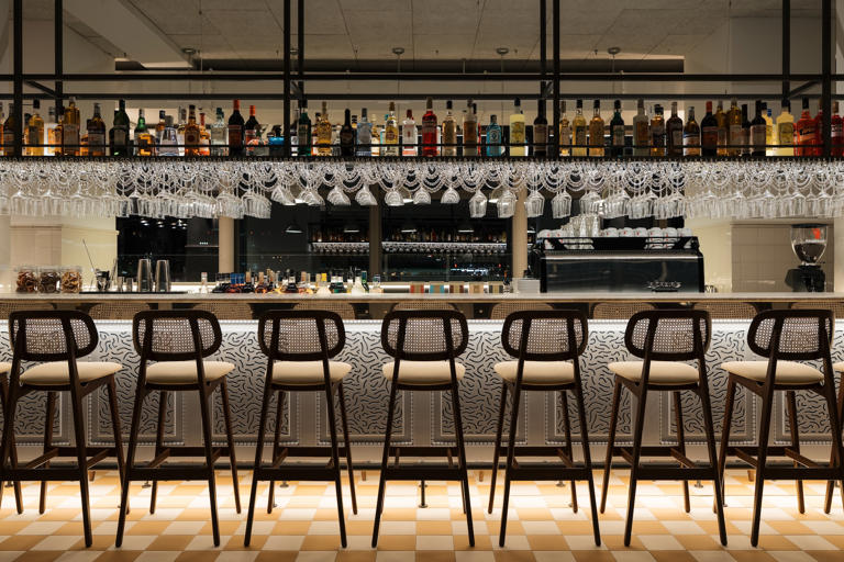 « Une première en France » : ce sublime hôtel ouvre à Marseille avec un ...