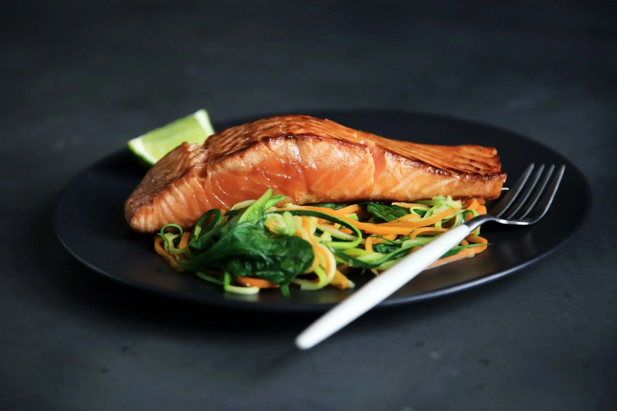 Omega-3: qué evidencia respalda una dosis eficaz de EPA y DHA (y cómo ...
