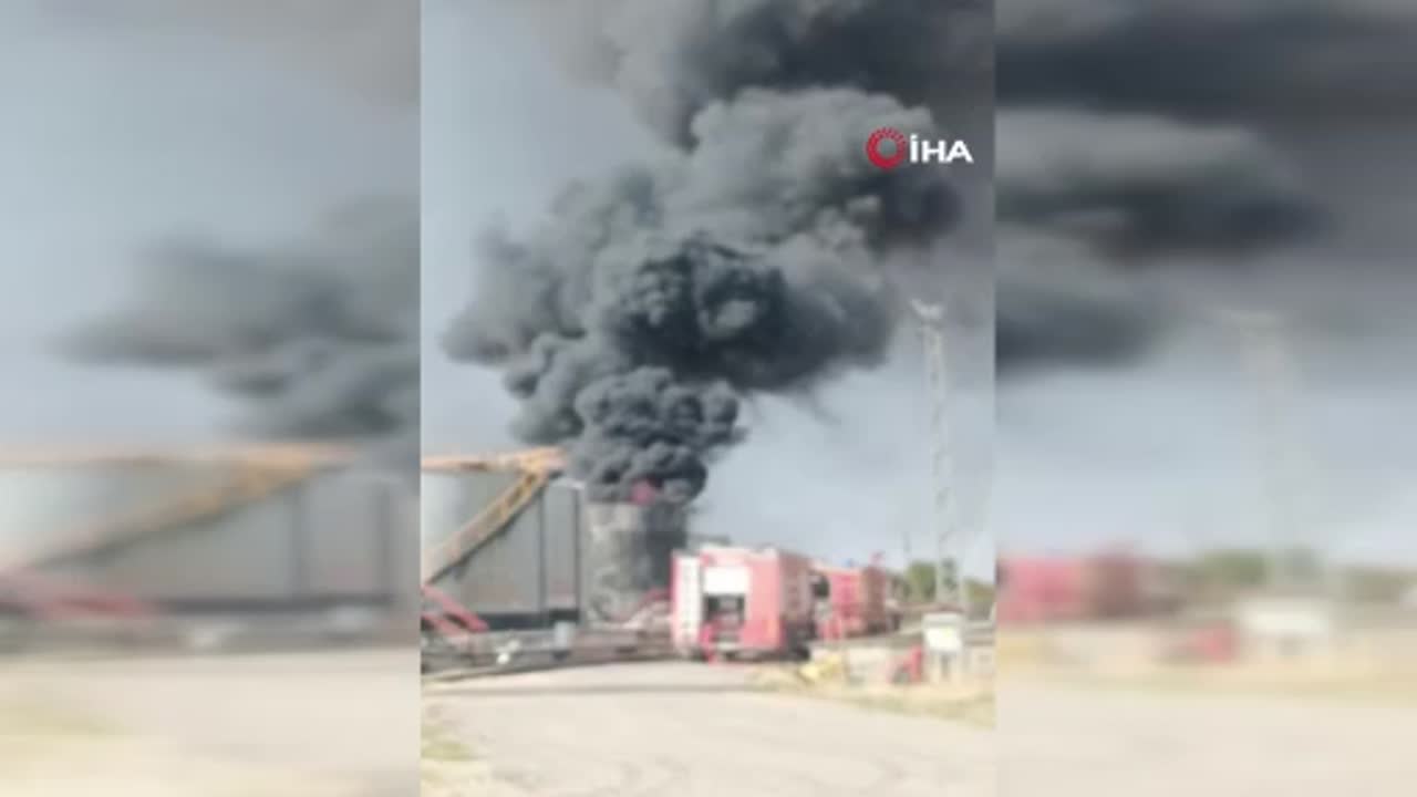 Siirt Kurtalan'da TPAO sahasındaki yangına TOMA da katıldı, 2 kişi ...