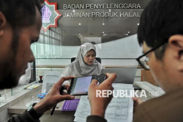Penundaan wajib halal dan momentum penguatan pendampingan halal di ...