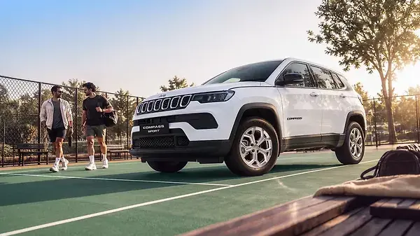 Jeep Compass gets new affordable diesel automatic variant