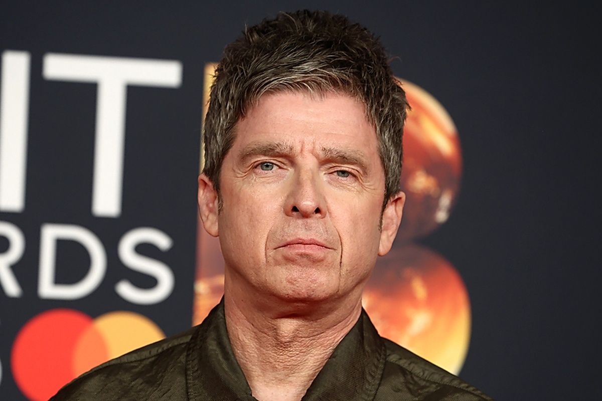 Noel Gallagher, 59, reveals embarrassing reason he wears two layers on ...