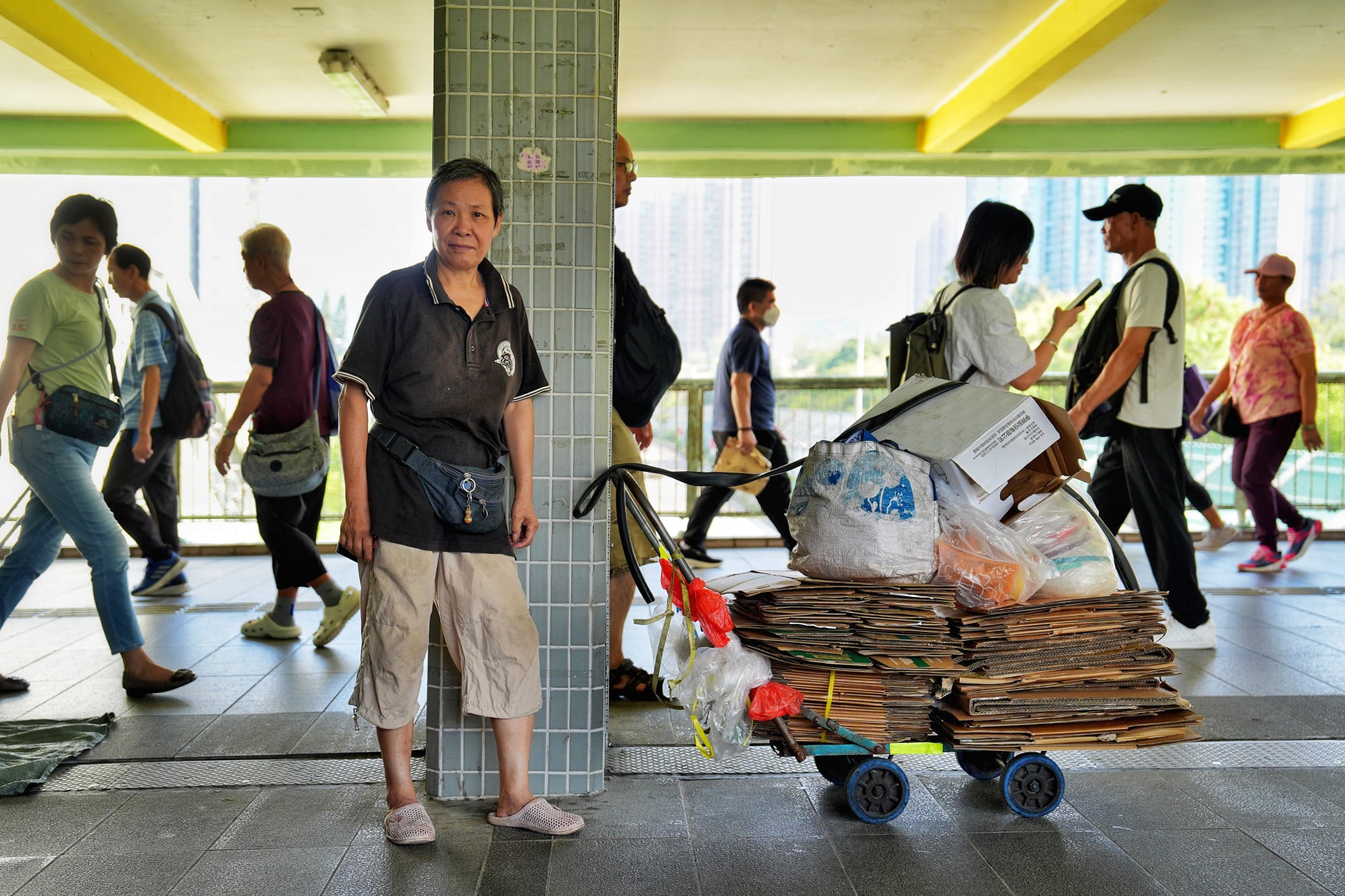 How will Hong Kong’s cardboard grannies survive as prices drop after ...