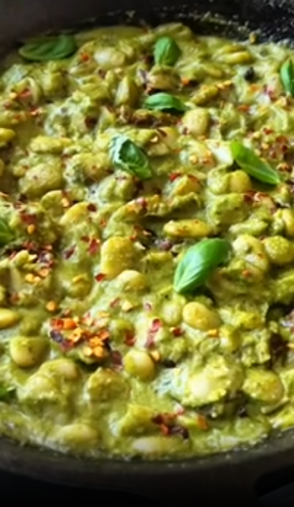 Creamy one-pan pesto beans recipe