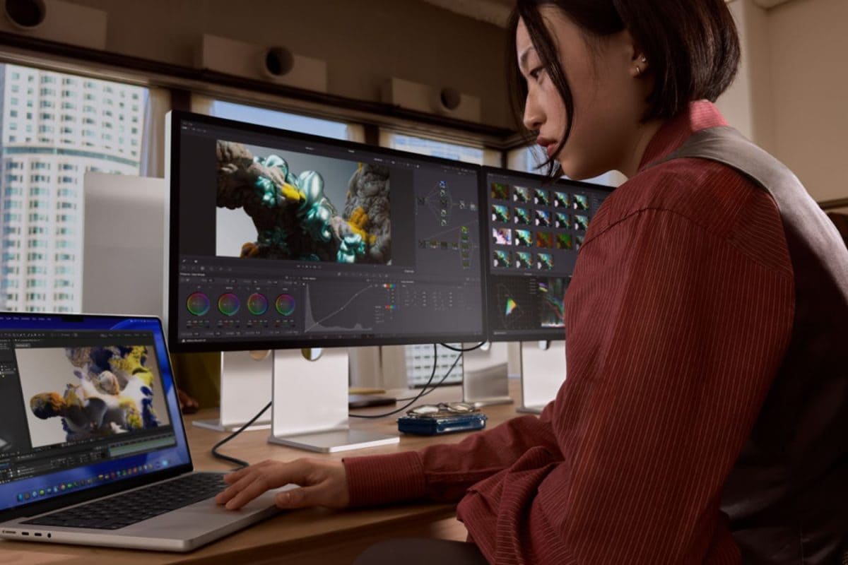Apple promotes new display leaders as longtime engineering executives ...