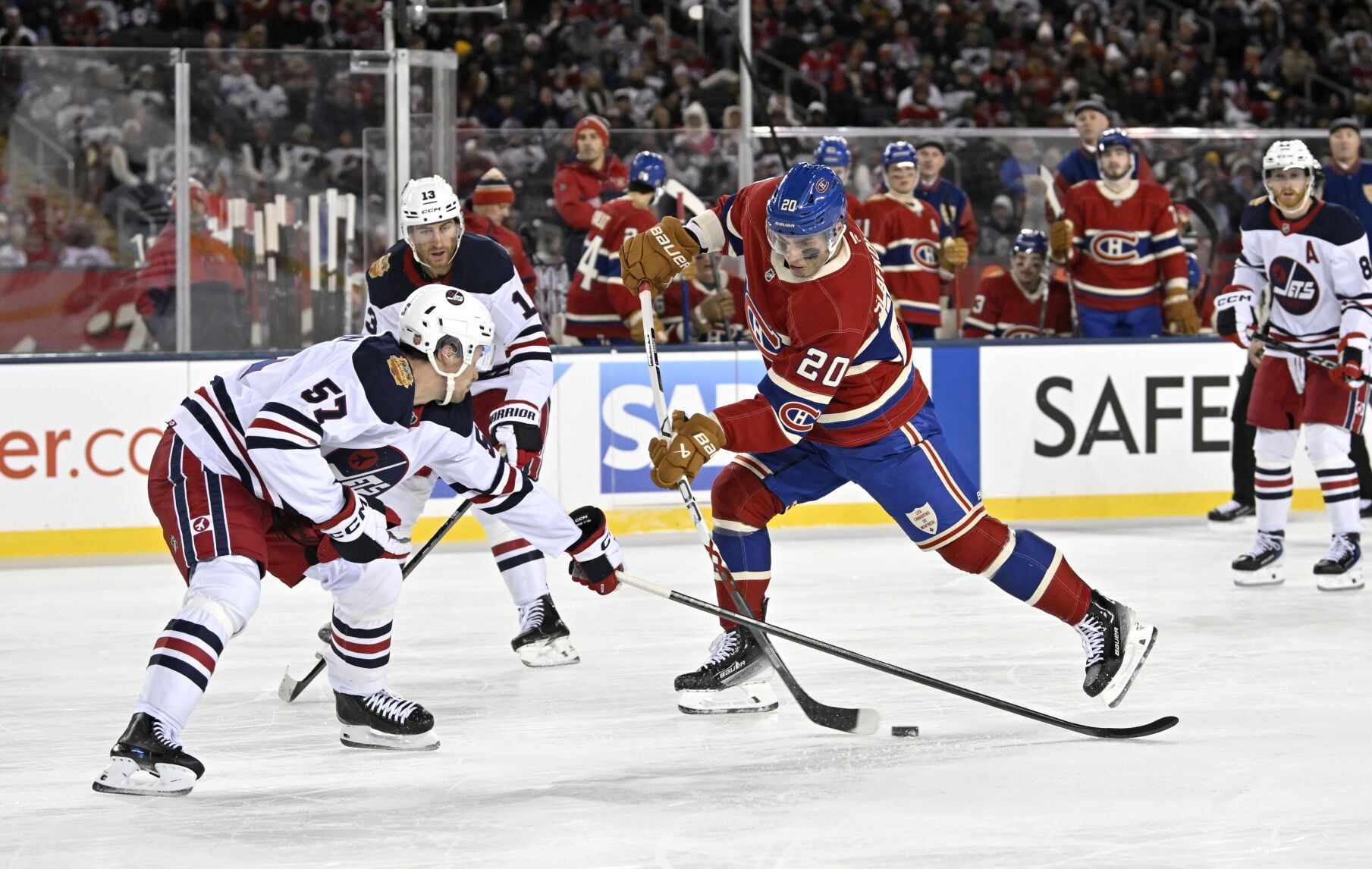 Ice-cold power play freezes Jets in Heritage Classic loss to Habs
