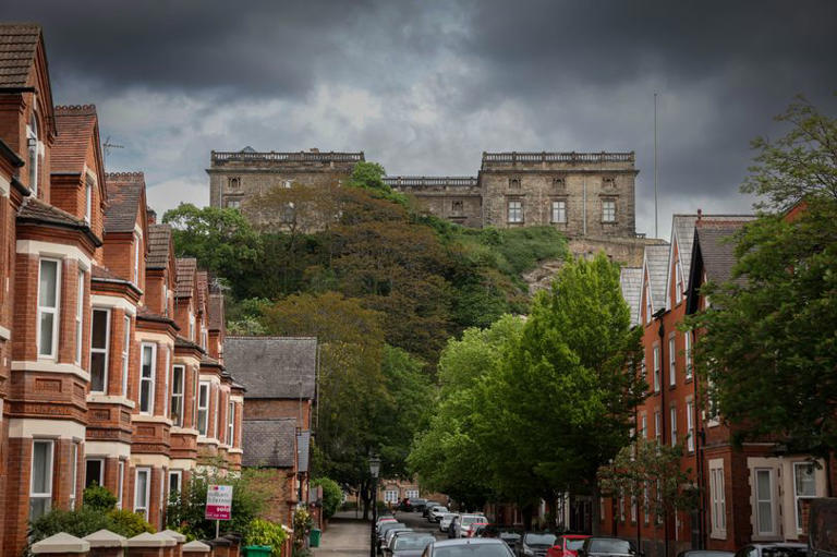 Nottingham Castle is no longer hidden by awful car park. Now let's give ...