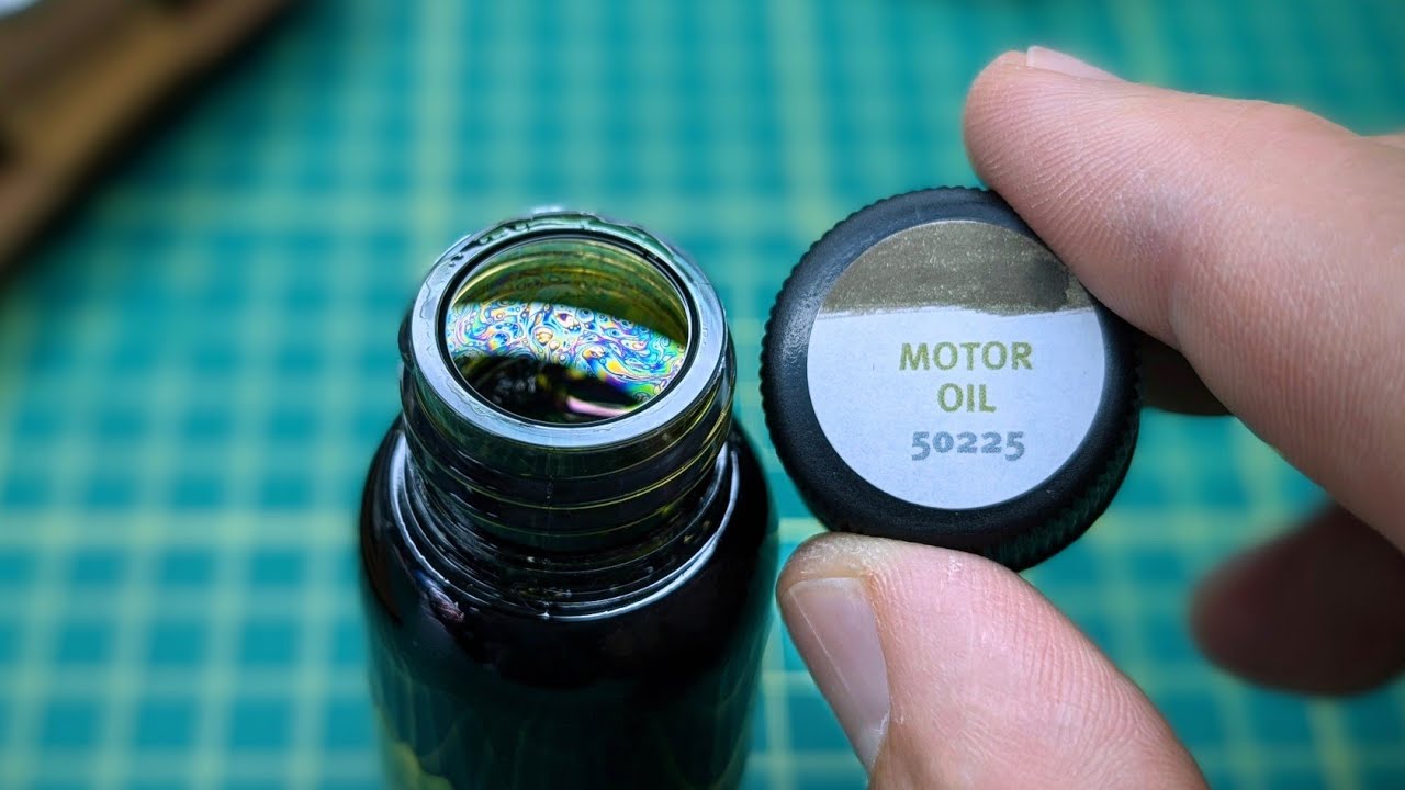 Robert Oster motor oil ink review reveals a surprisingly unique color