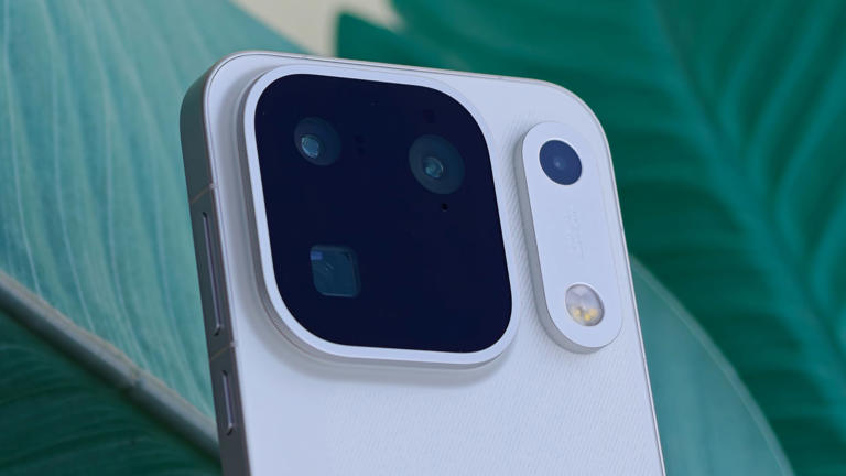 I took 200 photos with iPhone 18 Pro Max and Oppo Find X10 Pro Max — I ...