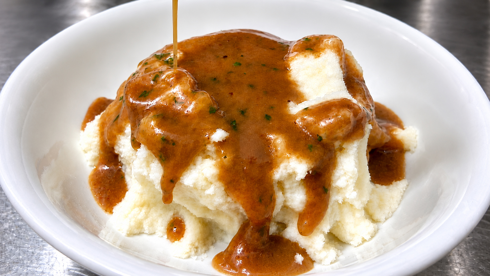 The mixing technique for lump free gravy