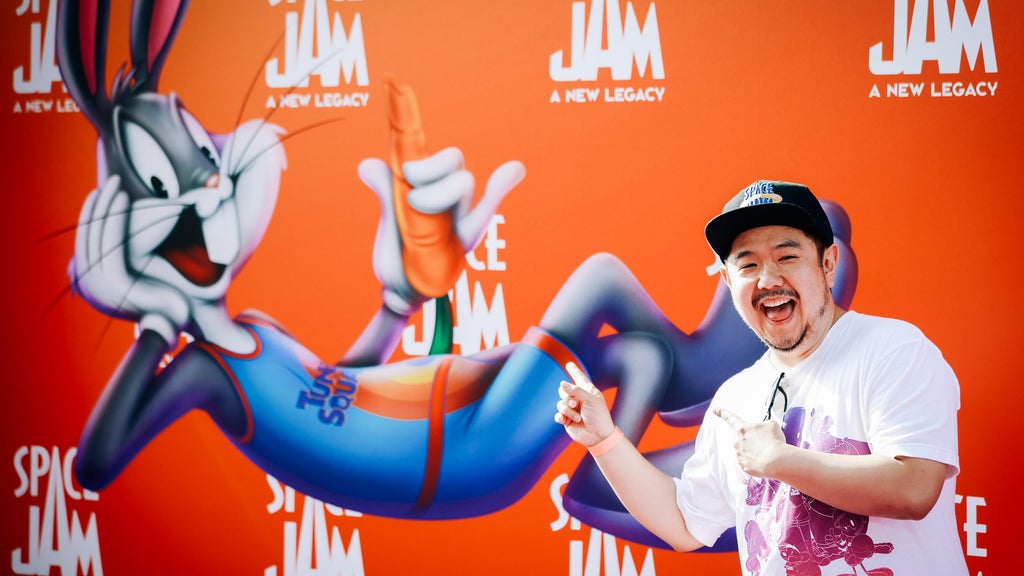 Eric Bauza, actor who voiced Bugs Bunny, Daffy Duck and other cartoon ...